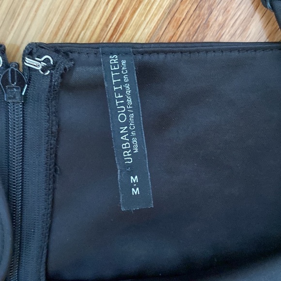 URBAN OUTFITTERS BLACK SATIN MINI DRESS SLEEVELESS FEATHER BOTTOM SIZE MEDIUM - Picture 5 of 7